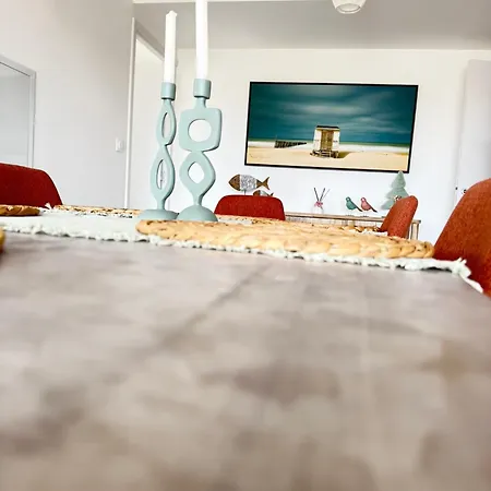 Apartmán 2 Ch Appt 63m² 4/6p. + Piscine 4 Mn & Centre *