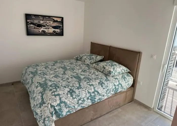 2 Ch Appt 63m² 4/6p. + Piscine 4 Mn & Centre