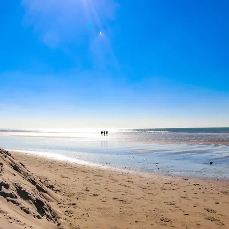 2 Ch Appt 63m² 4/6p. + Piscine 4 Mn & Centre Apartment *